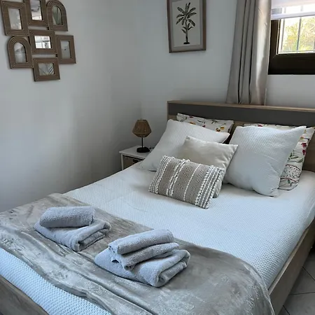 Bed & Breakfast Rescator 2*